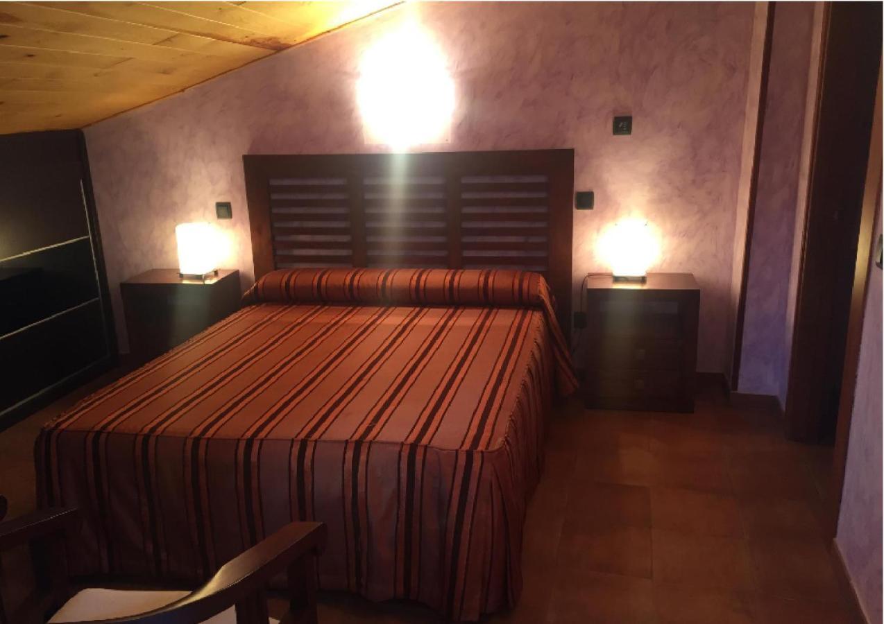 El Soportal De Uceda Hotel Exterior photo