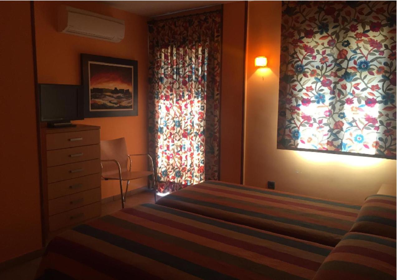 El Soportal De Uceda Hotel Exterior photo